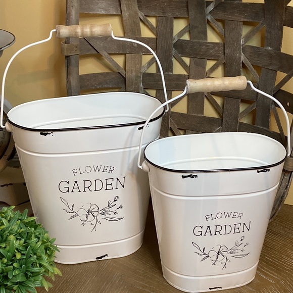 Other - NEW! Cottage Chic Farmhouse Vintage Inspired Distressed Metal Flower Bucket Set